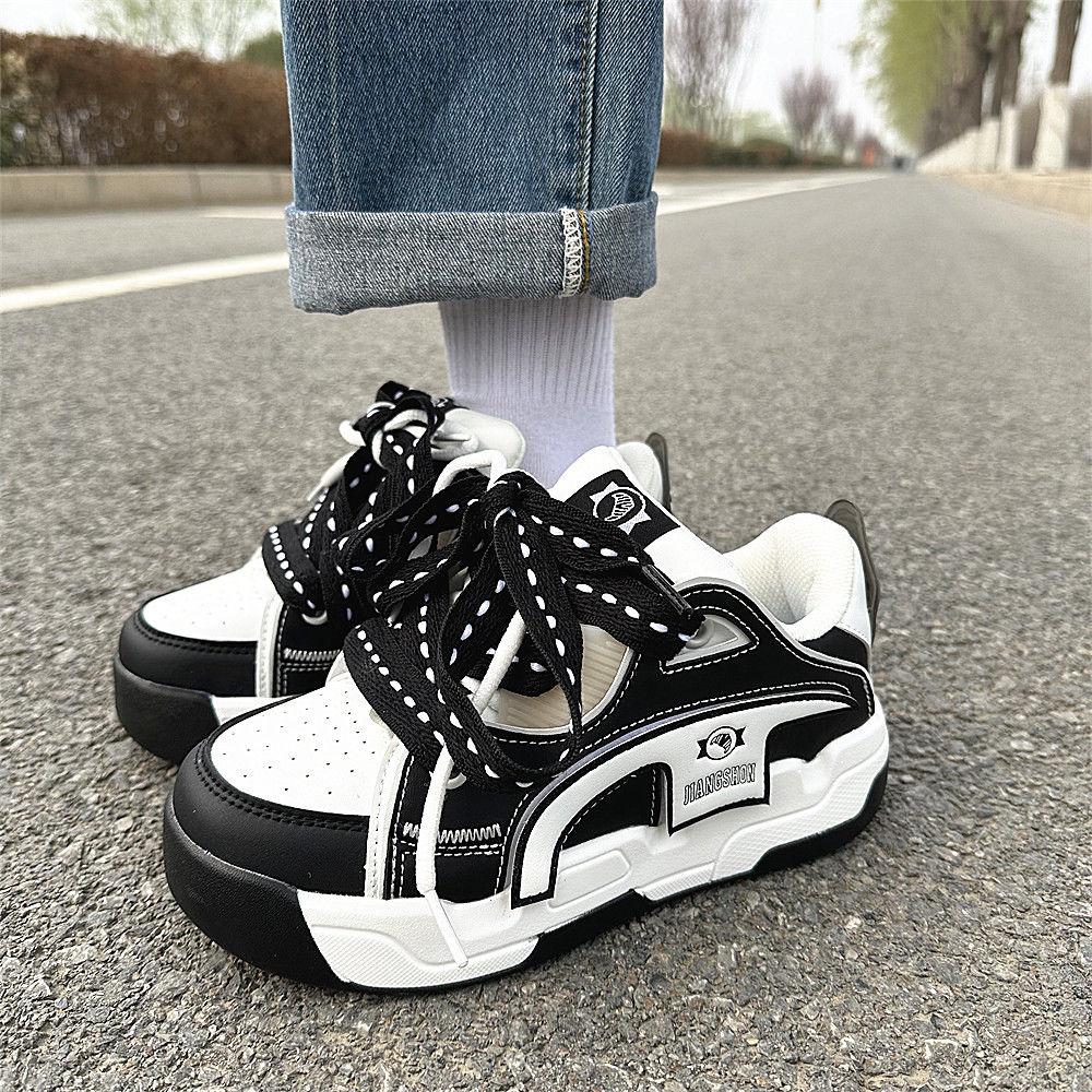 Wide Sole Women Chunky Sneakers Design Bread Shoes Girls Platform Sports Shoes 41 42 Womans Casual Shoes Free Shipping