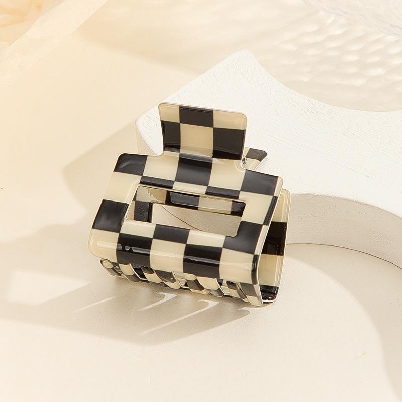 Versatile Checkered Square Claw Clip: High-End Sweet Hair Accessory for Women