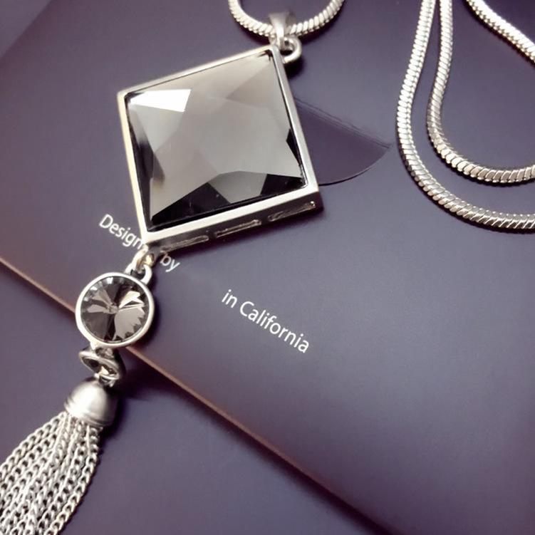 Four Seasons Crystal Gem Tassel Necklace - Universal Square Texture Design