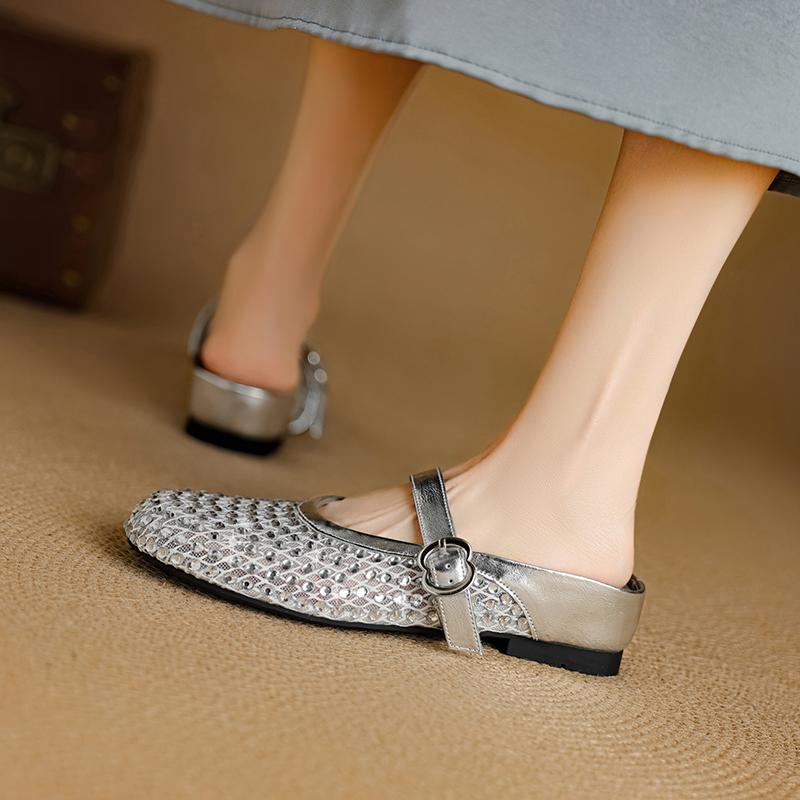 Fashion 2025 New Summer Slippers Sheepskin Shoes for Women Fashion Hollow Out Mules Round Toe Med Heels Cover Toe Slippers Sandals