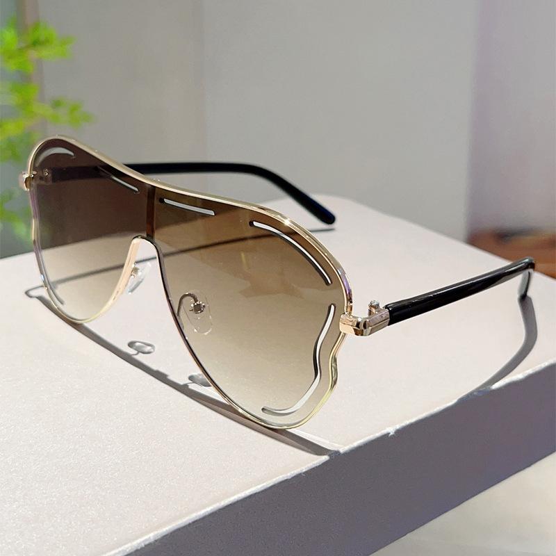 Oversized Shield One-Piece Punk Sunglasses Women  Luxury  Square Sun Glasses for Ladies Metal Big Frame Eyewear UV400