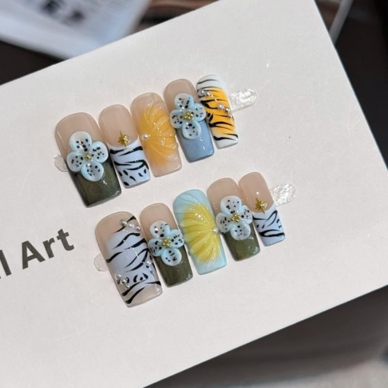 10Pcs Handmade Animal Print Fake Nails with Leopard Flower & Gradient Accents XS