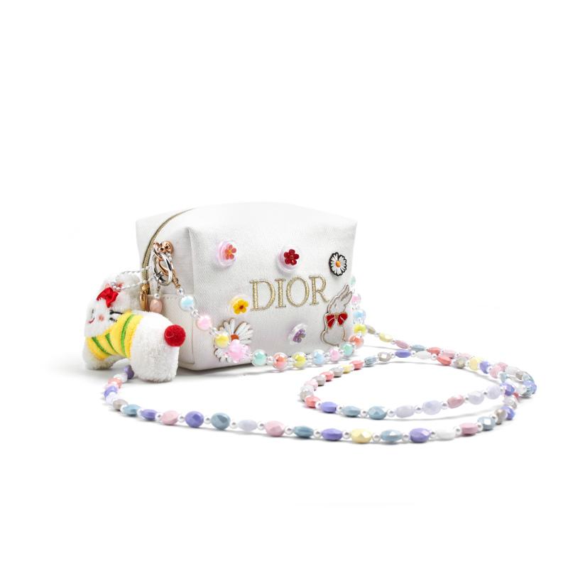 Handgefertigte DIY-Make-up-Tasche im Dior-Stil