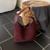 Retro casual simple tote bag, new autumn and winter large-capacity commuting armpit bag, handbag, shoulder women's bag