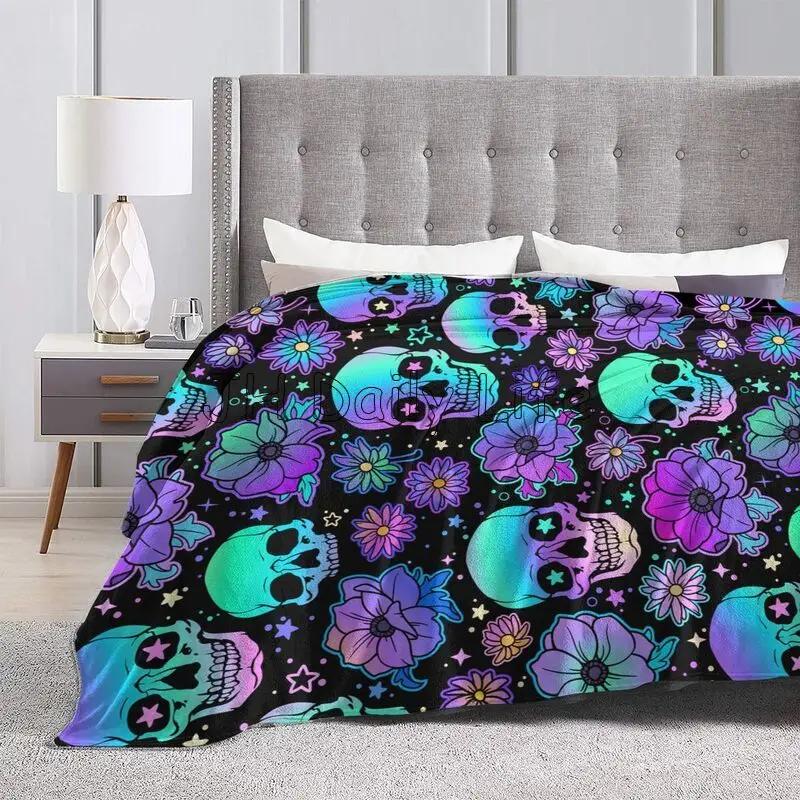Blaue Schädel und Blumen Fleece-Decke für Bett Wohnzimmer Sofa Couch Weich Warm Leicht Gemütlich Plüsch Überwurfdecken Heimdekoration