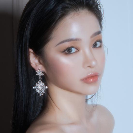 FIVE VIBE Pearl-Like Highlighter 2 colors