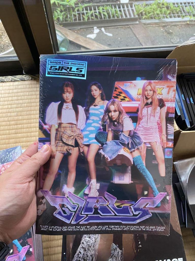 [USED] Aespa SAVAGE & GIRLS Set of 2