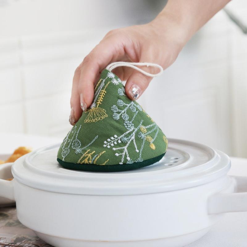 2pc Embroidered Cotton and Linen Kitchen Scalding-proof and Heat-insulating Pot Cap Pot Gripper Fresh Pastoral Pot Cap Pot