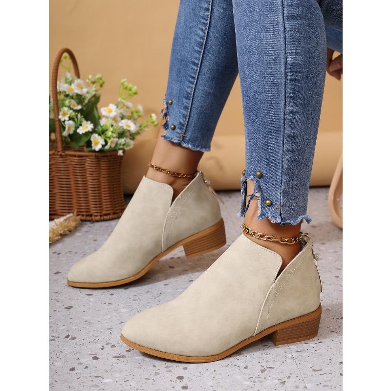 Europejskie i amerykańskie duże rozmiary krótkie rurki gruby obcas buty Martin damskie jesienno-zimowe szpiczaste tylny zamek frędzle cienkie gołe botki