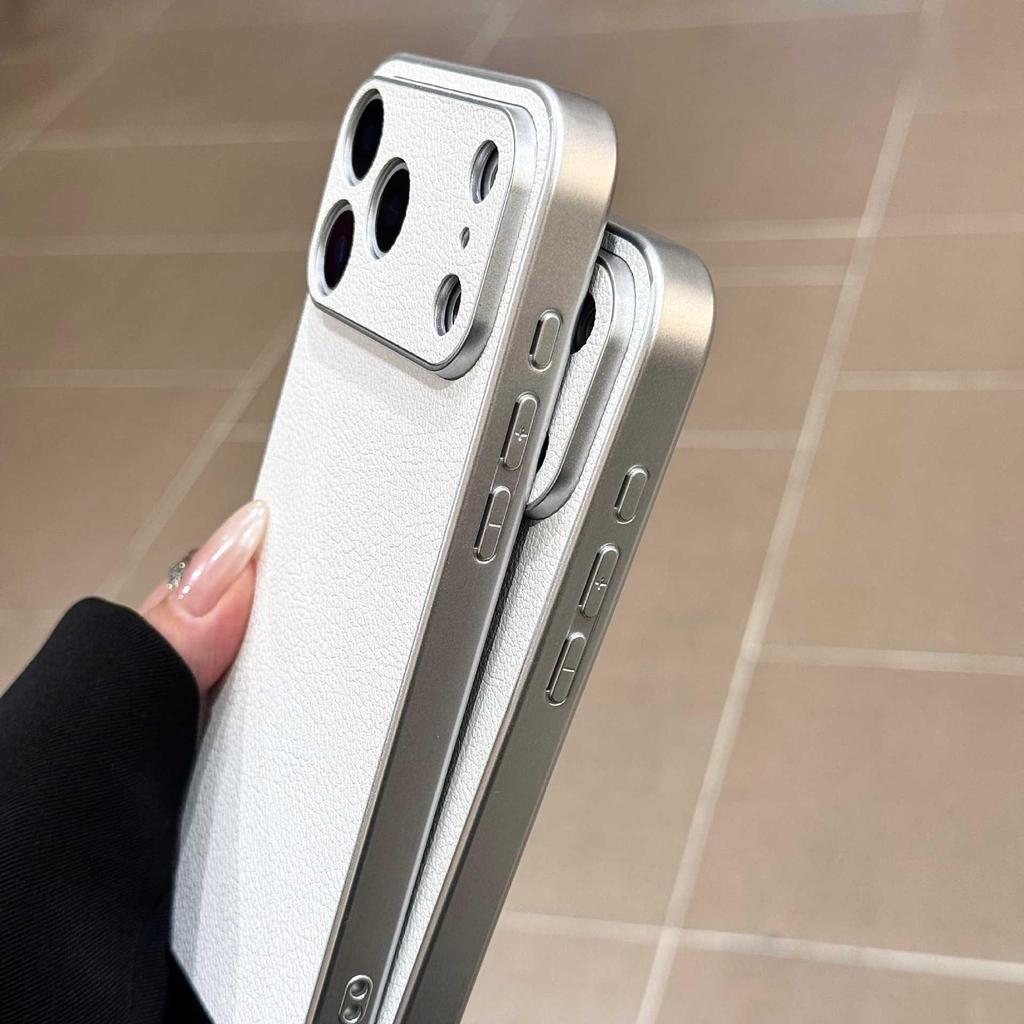 Premium Rhinestone KT Cat Mirror Phone Case for iPhone 17 Pro Max with Lychee Pattern and Magnetic Stand