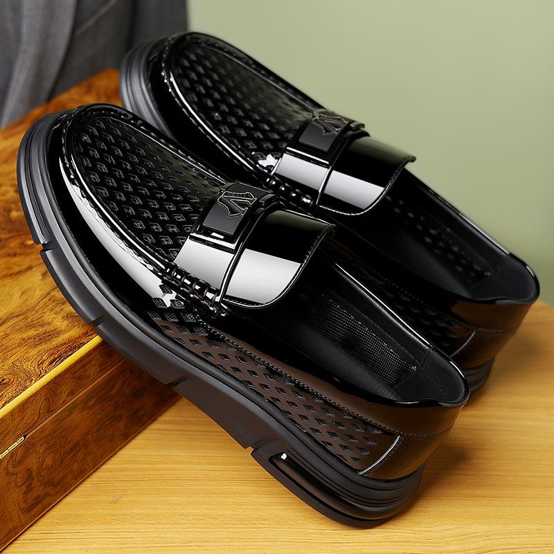 2025 Summer New Designer Leather Shoes for Men  Fashion Casual Hallow Loafers Male Solid Color Breathable Luxury Shoes Man