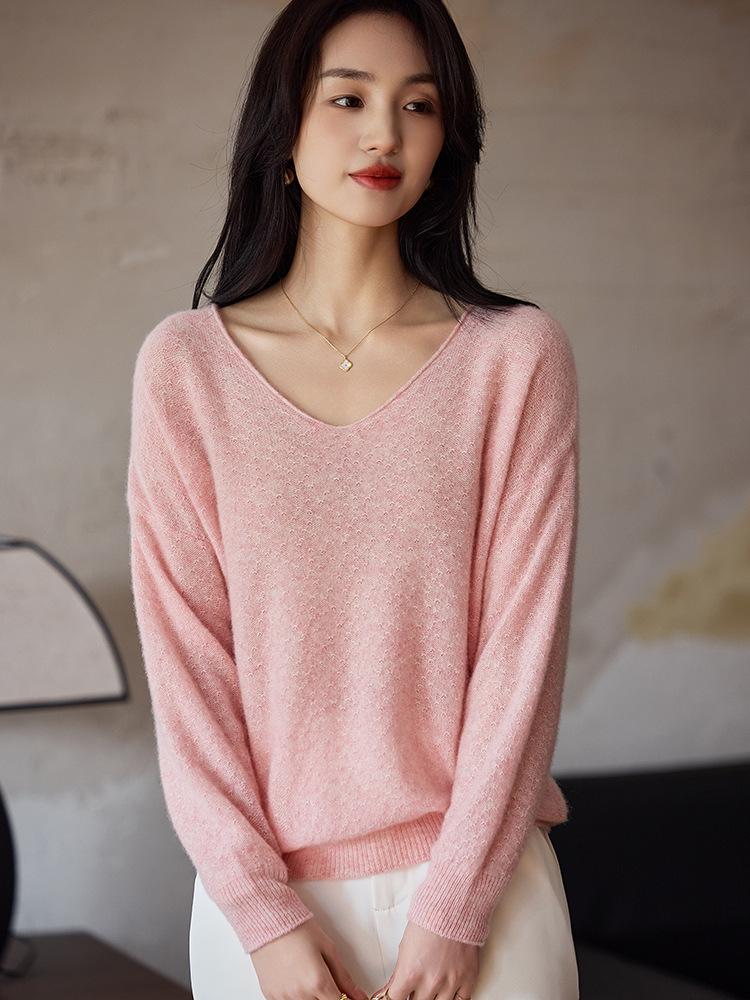 Women's Elegant V-Neck Wool Knit Sweater – High-End, Lightweight, Solid Color, Loose Fit, Perfect for Spring and Autumn.