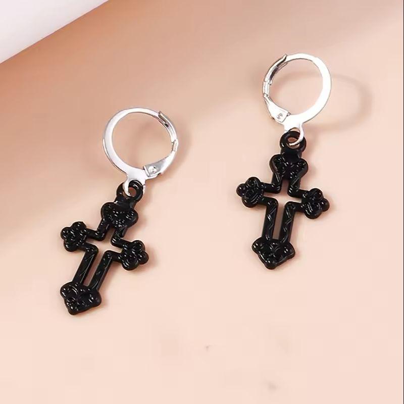 Gothic Metal Love Heart Drop Earrings for Women Steampunk Cross Dangle Earrings Party Jewelry Gifts