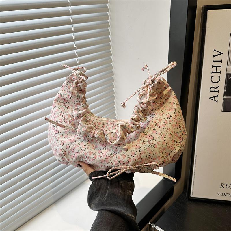 Beautiful, Fresh and High-value Bow, Floral Messenger Bag, Pleated Cloud, Single Shoulder, Underarm Bag, Casual, Light and Versatile.