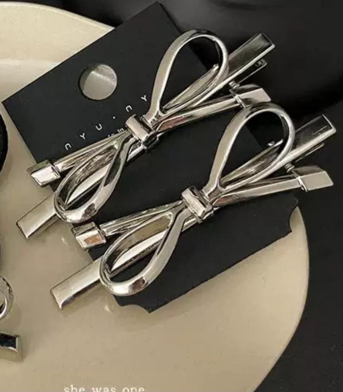 Изысканный серебряный зажим для волос с бантом и боковой челкой для женщин - Дизайн  утиный клюв  с кольцом для хвоста