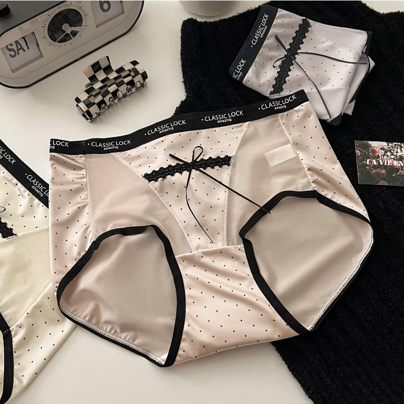 Lady Summer Pure Desire Sexy Lace Stitching Mesh Pearl Satin Triangle Briefs
