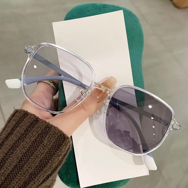 New Retro Photochromic Myopia Glasses Oversized Square Frames Women Fashion Anti Blue Light HD Vision