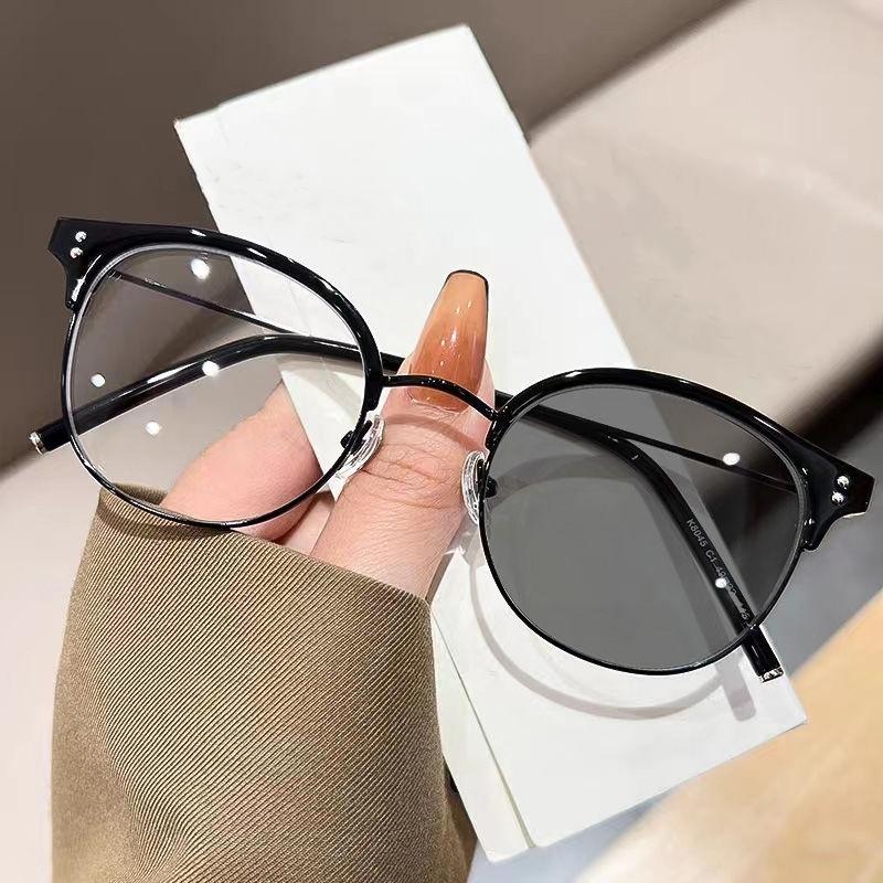 Smart Outdoor Changing Color Minus Diopter Eyeglasses Trendy Photochromic Myopia Eyeglasses Near Sight Sunglasses Optical Eyewear