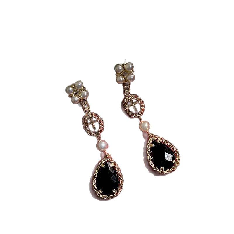 925 Silver Needle Korean Pearl Crystal Stud Earrings Retro Personality Design Temperament Earrings Long Ear Jewelry