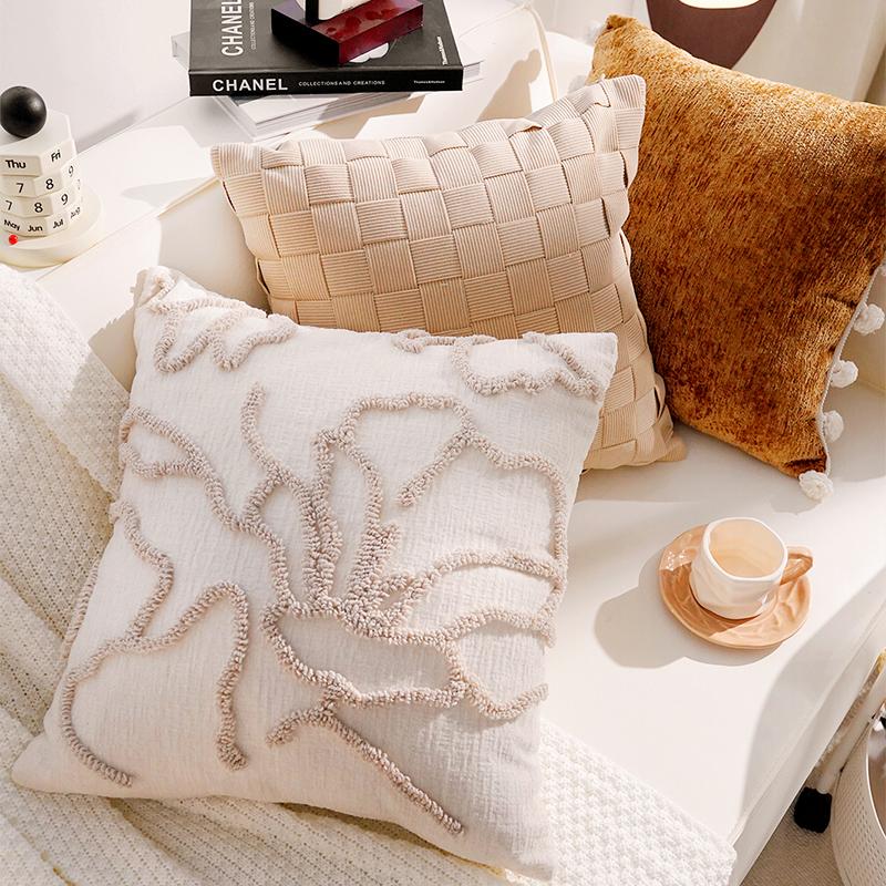 Luxurious and Sophisticated Brown Throw Pillow Simple Living Room Throw Pillow Retro Sofa Throw Blanket Bedding Cushion Plush