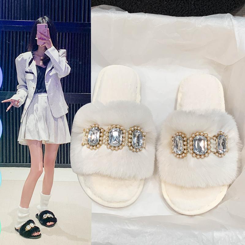 Fashion Winter Woman Slipper Luxury Slides Low Fur Shoes Flock Platform Pantofle Jelly Flip Flops Designer Plush Flat 2024 Glitter Cryst
