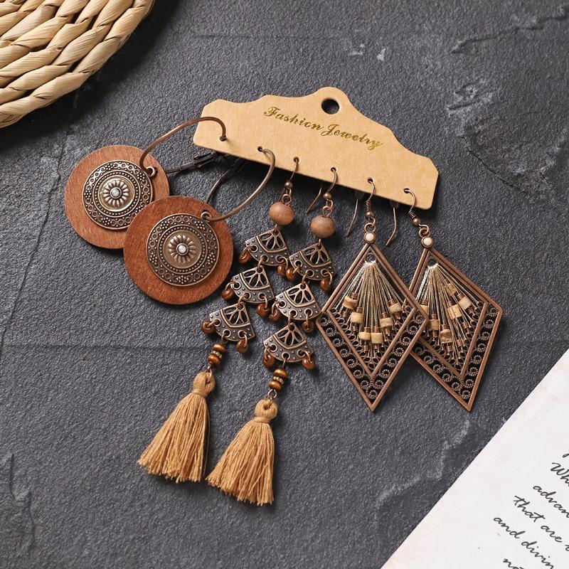 Long fringed earrings Bohemian wasteland exotic wind earrings retro vacation style suit earrings women