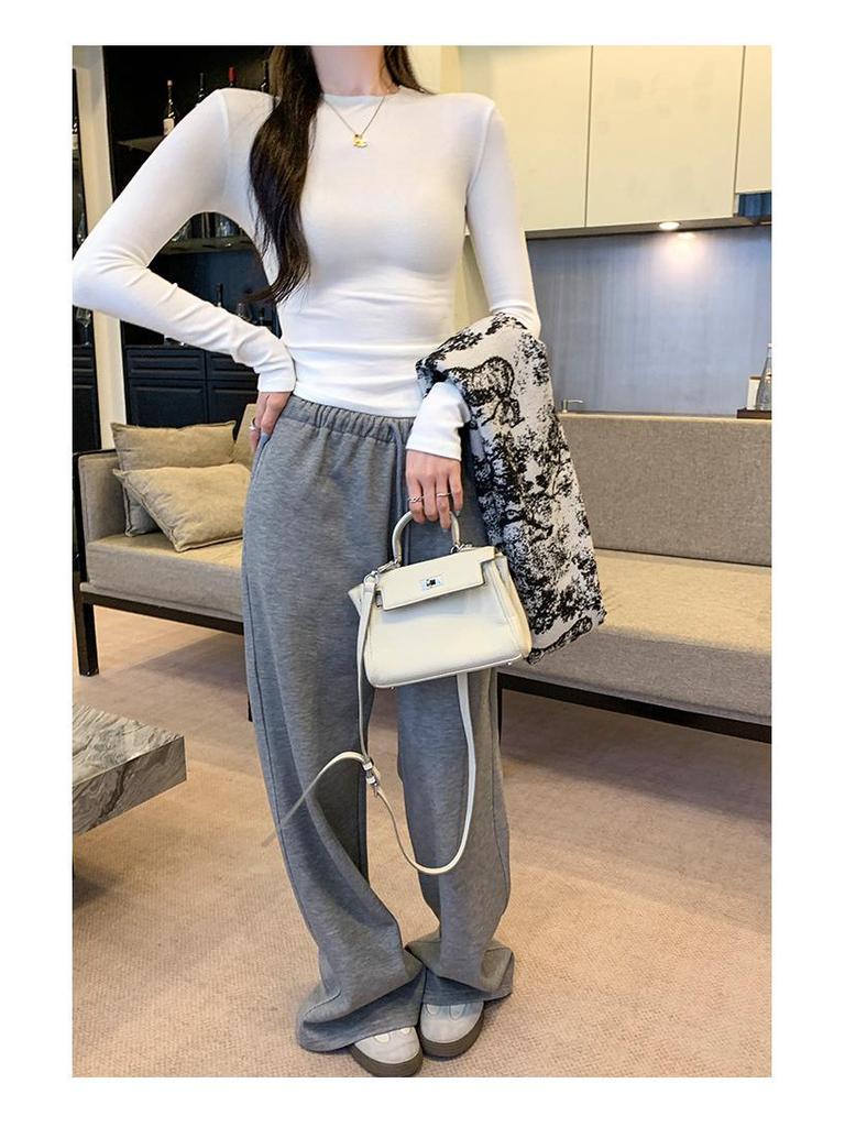 Women's Slimming Gray Crew Neck Long Sleeve T-shirt - Korean Style, Versatile Inner Layer for Autumn/Winter.