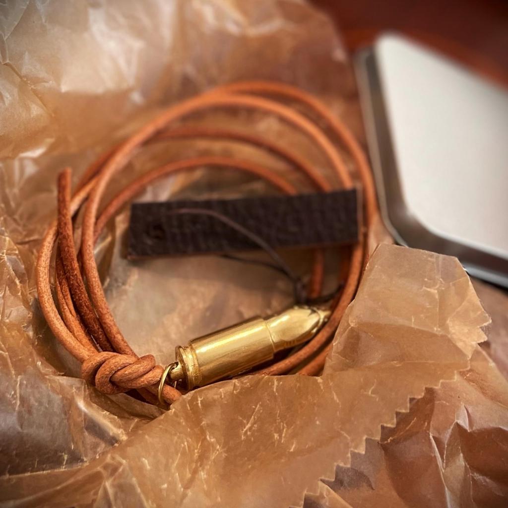 [Tsutaeru] Shark Bullet Pendant Genuine Leather Necklace (with Leather Cord)  Bullet Pendant, Bullet, Genuine Leather Necklace, Leather Cord,