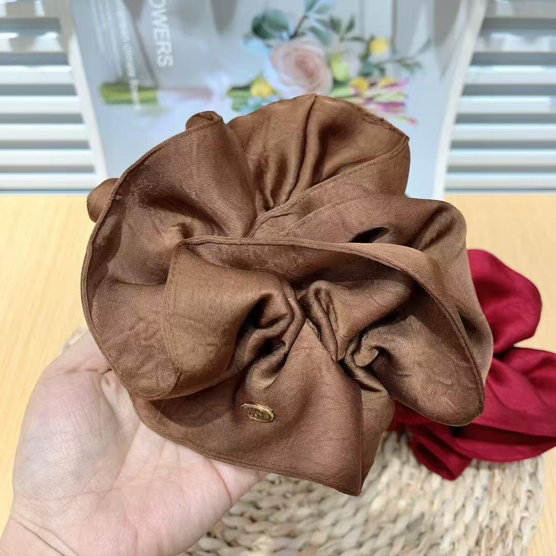 

Сатиновая резинка для волос оверлок в корейском стиле - Женский модный аксессуар