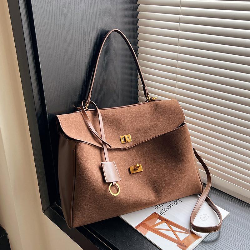 Retro suede shoulder armpit bag women's new large-capacity commuter portable tote bag casual messenger bag