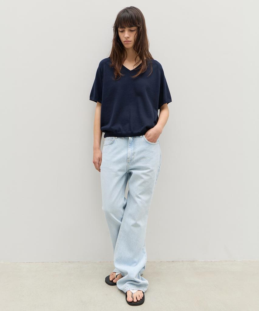 Leuba Fresh Cotton V-Neck Knit - Classic Navy