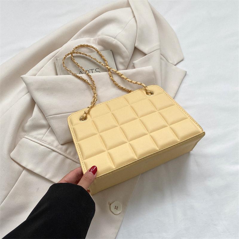 Fashionable 2023 Shoulder Bag For Women Simple Chic Small Square Crossbody Bag