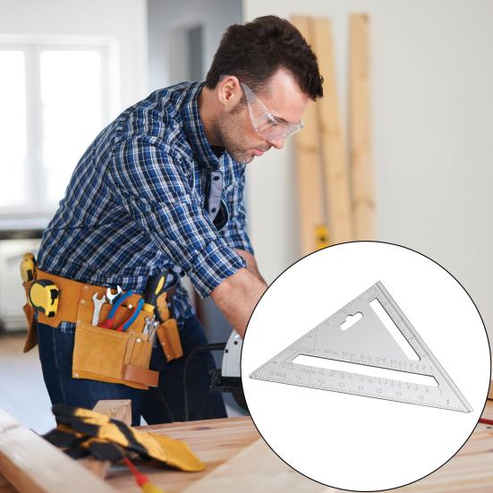 Dreieckiges Lineal, hochpräzises, kompaktes, tragbares, multifunktionales Lineal mit doppelter Lasergravur, Mess- und Layoutwerkzeug für Zimmerleute