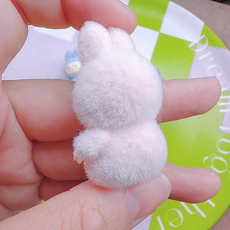 1 Stück Mini Labubu Sitzende Haltung Puppe Actionfigur Modell Desktop Ornament