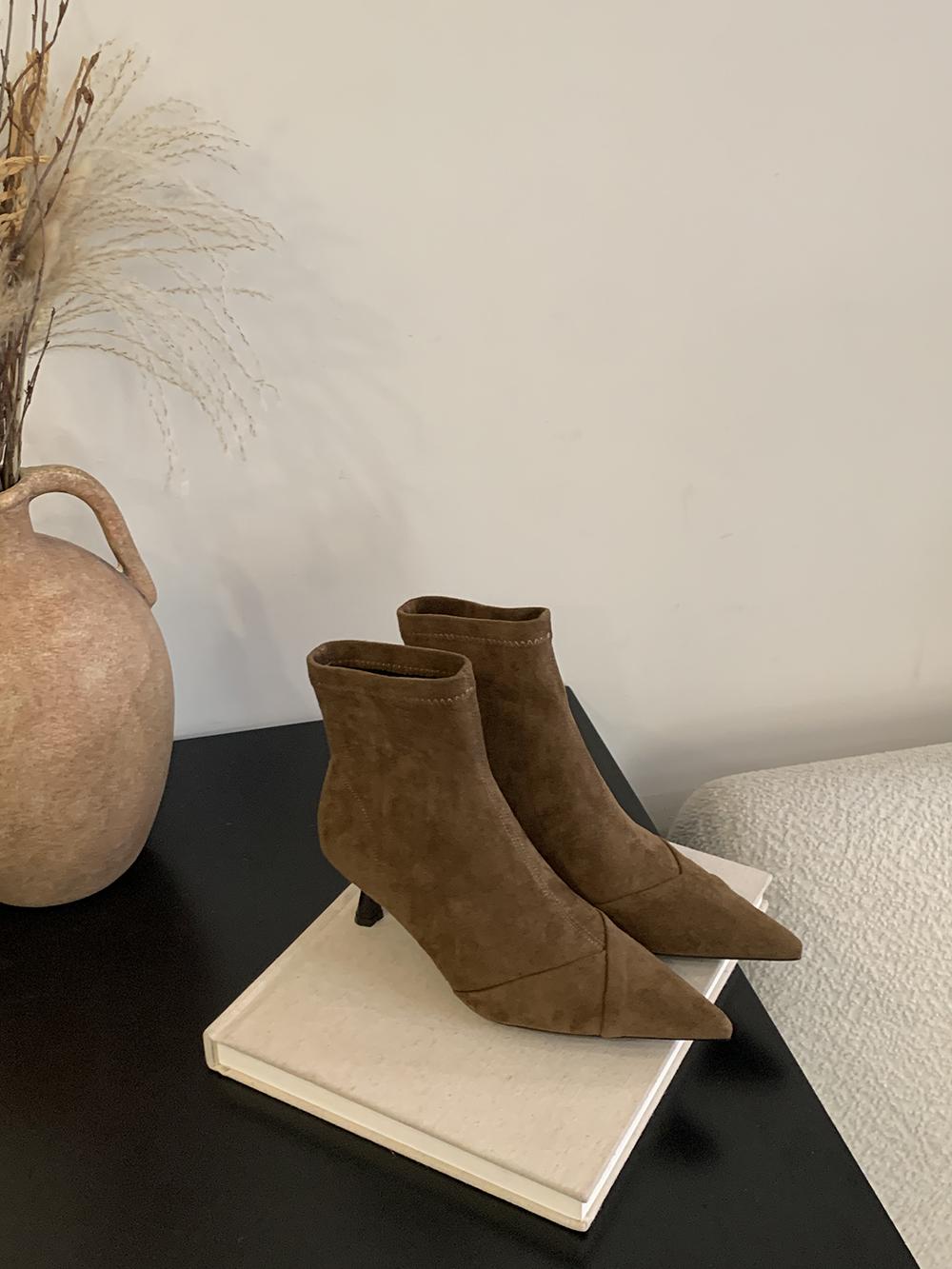 

Модные женские ботильоны с острым носком 2024 года, новые поступления, модные ботинки Chelsea Botas на тонком высоком каблуке с молнией сзади, черные, коричневые, цвета хаки, зимние ботинки 245 хаки