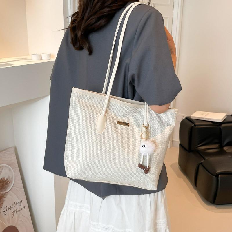 Large Capacity Tote Bag Women's New Casual Simple Shoulder Bag Niche Design Class Commuter Bag