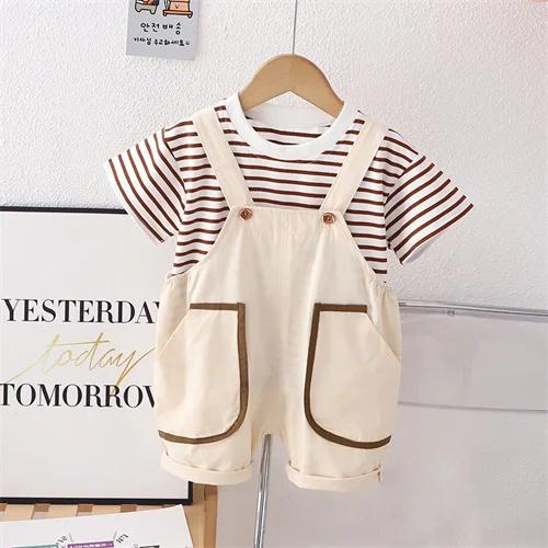 

Летний костюм для мальчиков, новая детская корейская футболка с короткими рукавами, детские повседневные полосатые шорты с короткими рукавами, комплект из двух предметов 120 бежевый