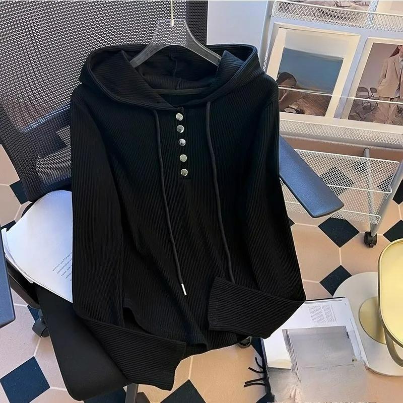 

Женская рубашка маленького размера с капюшоном в западном стиле, футболка с длинными рукавами, изогнутый подол, скрывающая полноту, тонкий базовый топ M чёрный