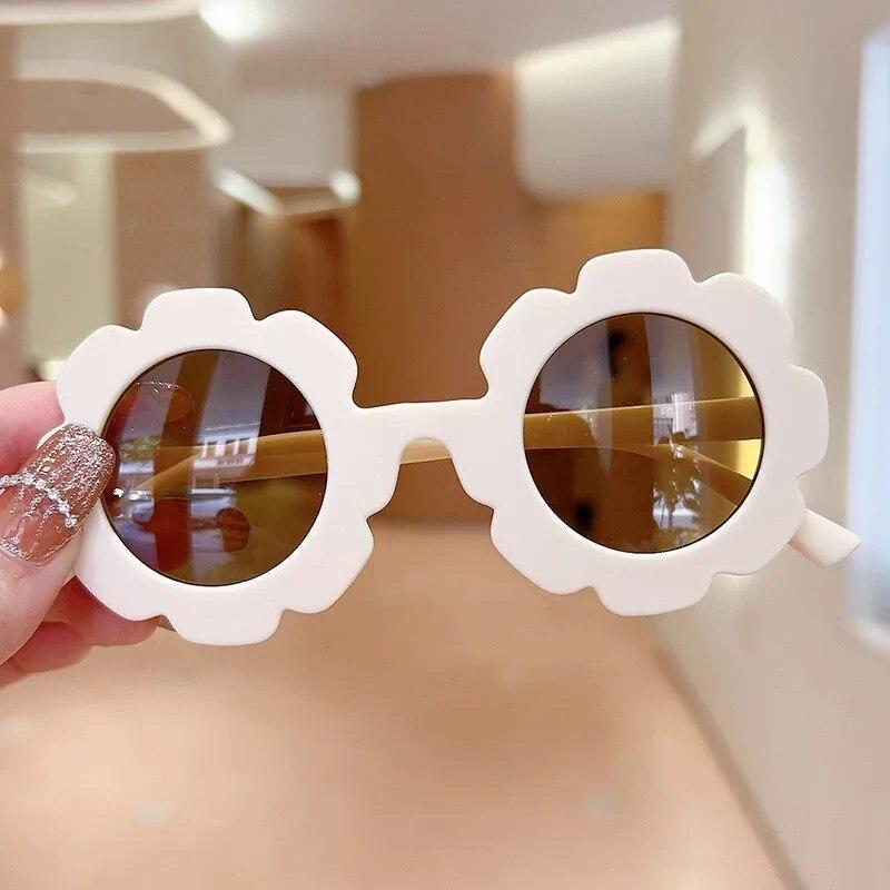 Kids Sunglasses Cartoon Heart Sunflower Sunglasses Girls Boy Children Outdoor Round UV400 Sun Glasses Kids Sunglasses
