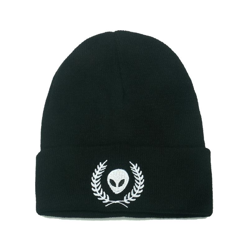 Autumn and Winter Men's and Women's Outdoor Warm Wool Hat Pullover Cold Hat Halloween Pumpkin Skull Embroidery Knitted Hat