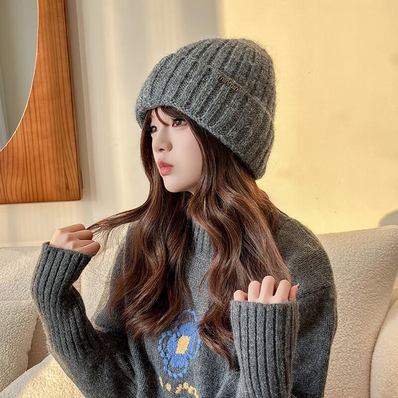 Yishan Yisi Plush Knit Winter Beanie