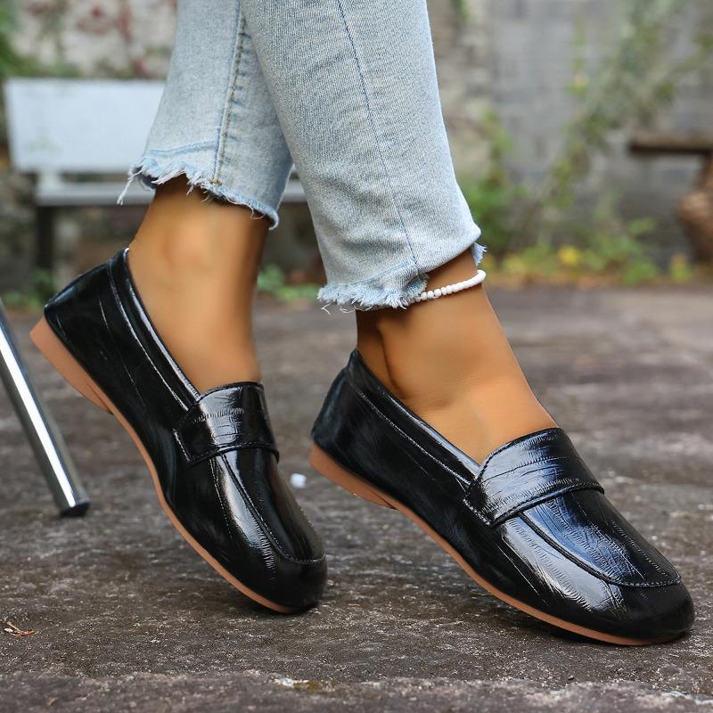 Soft-soled Single Shoes Women's 2025 Autumn New Flat Plus-size One-foot Lazy Beanie Shoes