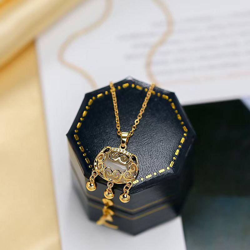Korean Trendy Ruyi Ping An Lock Necklace for Women - Lightweight, Luxury Clavicle Chain Design 2022