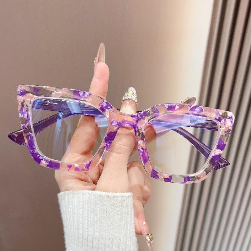 2026 New Cat-Eye Frame Floral Pattern Anti-Blue Light Presbyopia Glasses for Women Fashionable Ultra-Light Reading Eyewear