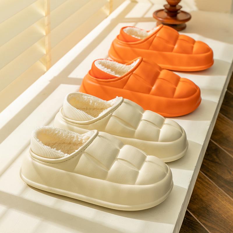 Men's and Women's Waterproof Cotton Slippers: 2024 Autumn/Winter Non-Slip Wrap-Heel, Plus Velvet for Indoor Warmth.