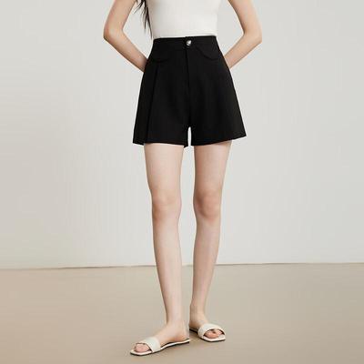 תחתונית (בגדי נשים) – מכנסיים קצרים