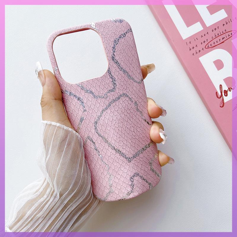 The Silver Ring Python Pattern Is Suitable for The IPhone 13 Case, 14promax Half-pack, IPhone12, and Is Shockproof for 11 Women