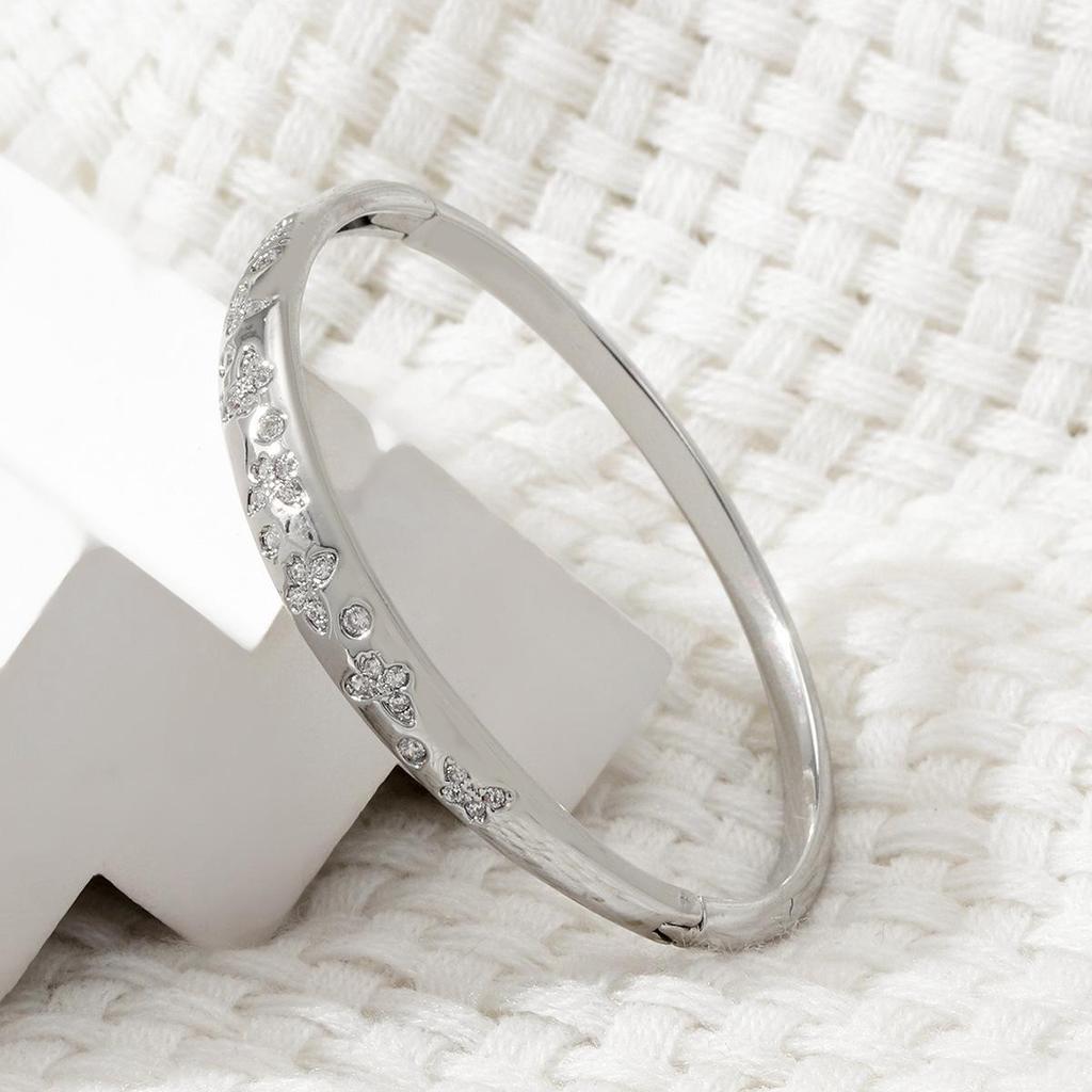 European & American Vintage Star Moon Diamond Bangle: Elegant & Versatile Light Luxury Jewelry