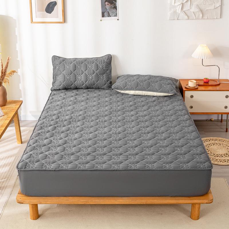 Four Seasons Quilted Raw Cotton Soybean Mattress Protector: Machine-Washable, Dustproof, Fully Enclosed Cover