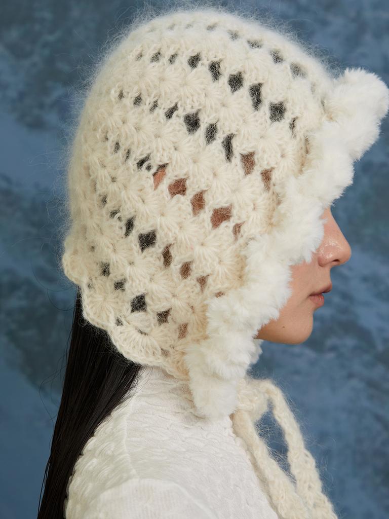 Eosseomnijeu Handcrafted Knit Bonnet Hat_Cream